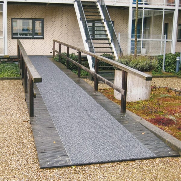 antirutschmatte-zentaurus-holzsteg